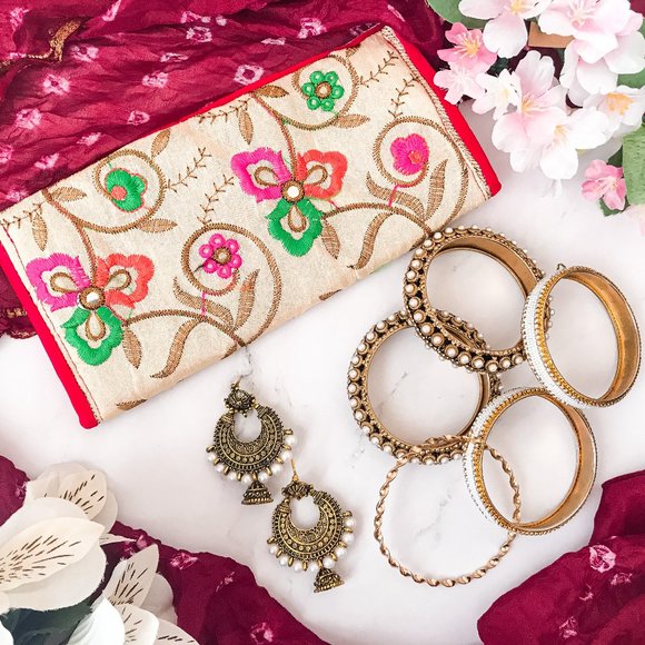 Indian Cream Handmade Wallet - Picture 2 of 10